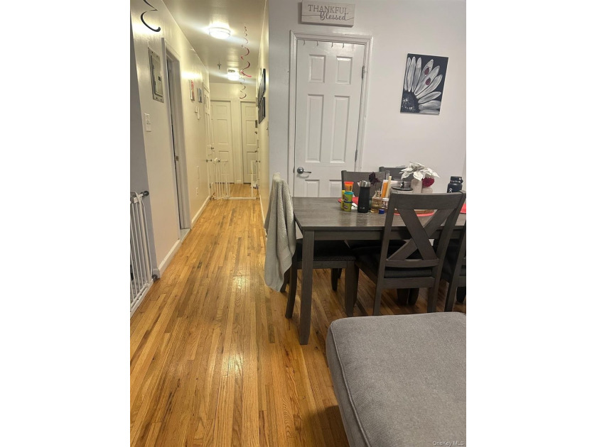 4 Dwelling House For Sale. 2-car garage rent at $525/m - photo 6