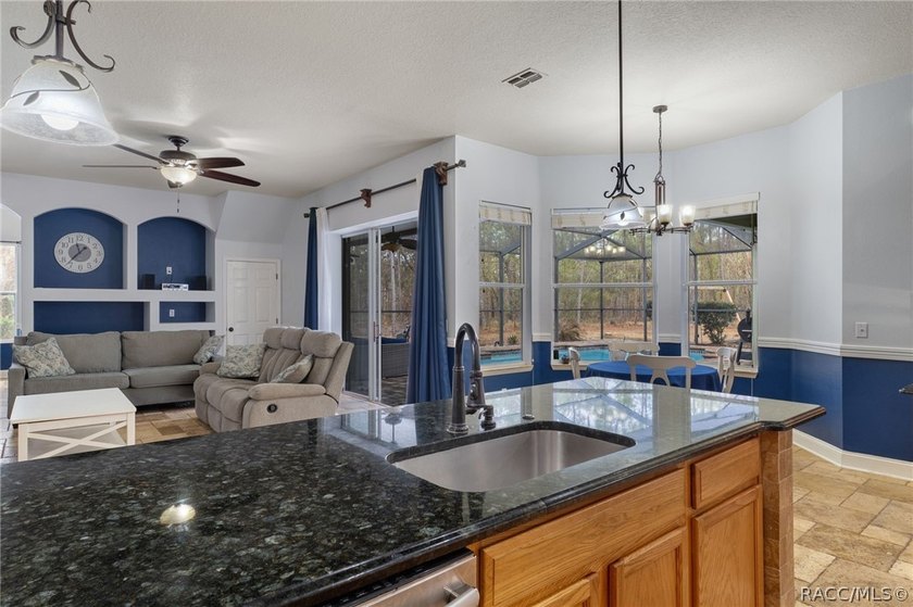 Experience refined Florida living in Homosassa with this - photo 16