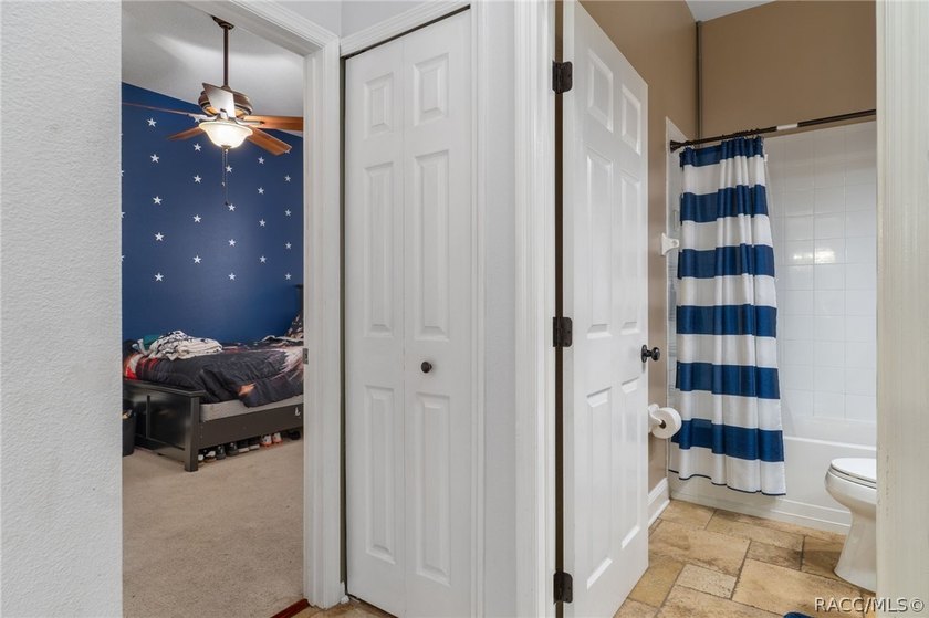 Experience refined Florida living in Homosassa with this - photo 21