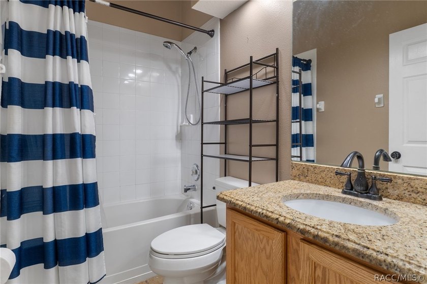 Experience refined Florida living in Homosassa with this - photo 23