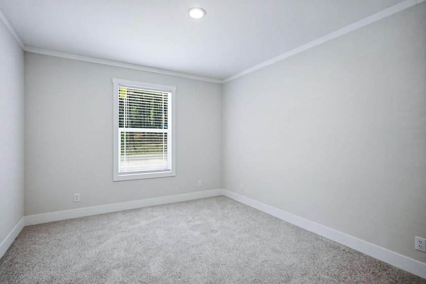 Brand new construction on nearly half an acre in Spring City - photo 28