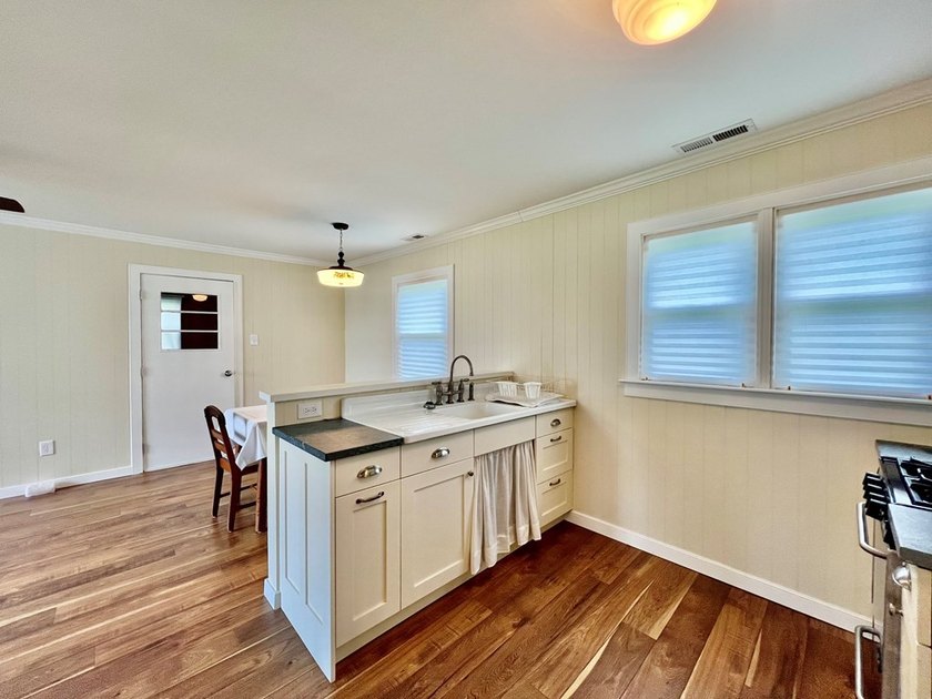 This is the cottage that you have been waiting for beautiful - photo 7