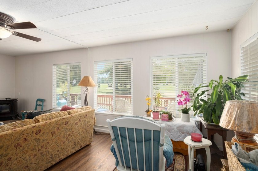 This mobile home is a must-see to experience the numerous - photo 13