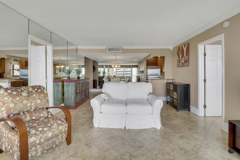 Welcome to one of North Palm Beach's premiere condo buildings - photo 15