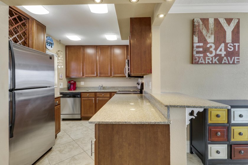Welcome to one of North Palm Beach's premiere condo buildings - photo 21