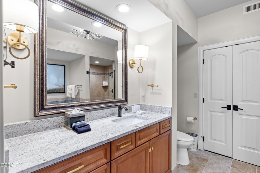 This 3 Bedroom/2 Bath Riverstone Unit has been recently - photo 22