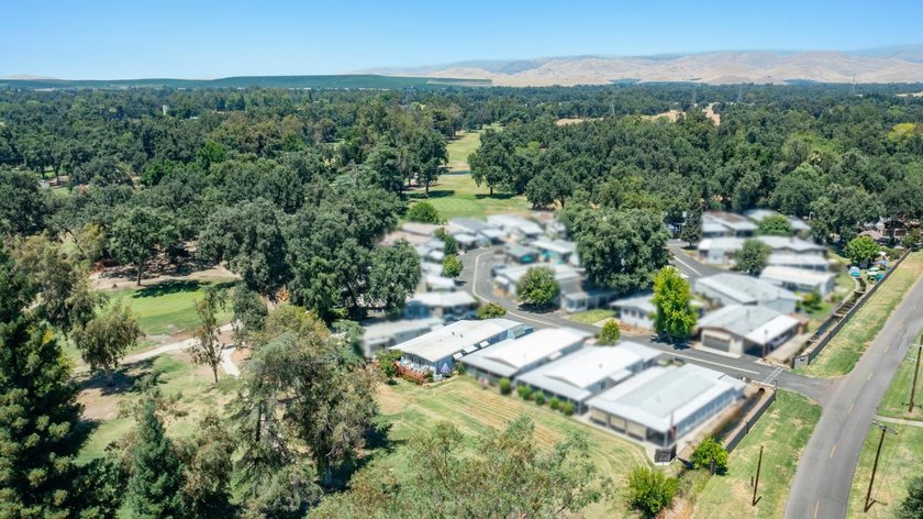 This mobile home is a must-see to experience the numerous - photo 30