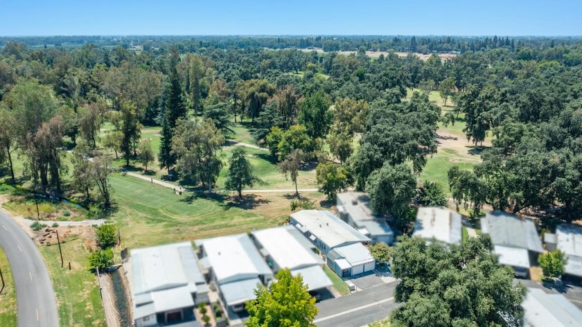 This mobile home is a must-see to experience the numerous - photo 31