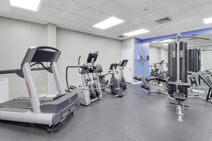 Welcome to one of North Palm Beach's premiere condo buildings - photo 45