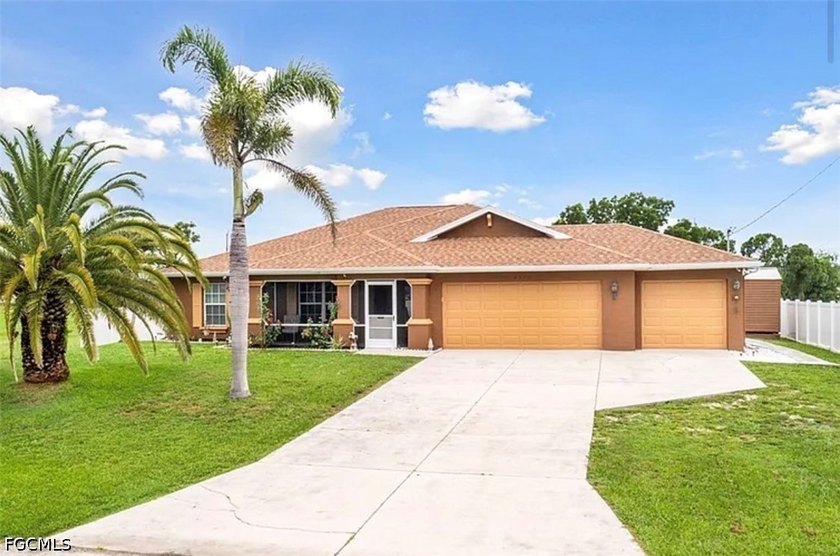 Beautiful three -bedroom, two-bathroom home featuring a covered - photo 4