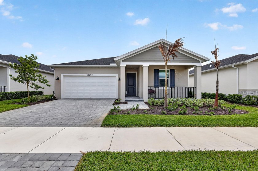 Welcome to this beautifully maintained one-story home in - photo 2