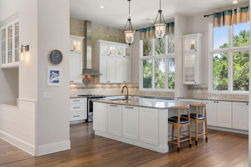 Quintessential beach house located just steps from Seabrook - photo 6