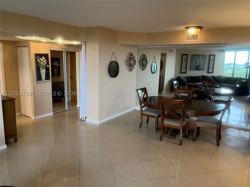 ATTENTION INVESTORS!! Excelent oportunity to purchase this unit - photo 7