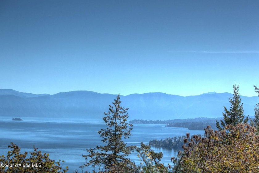 Elevated high above Lake Pend Oreille, this extraordinary - photo 15