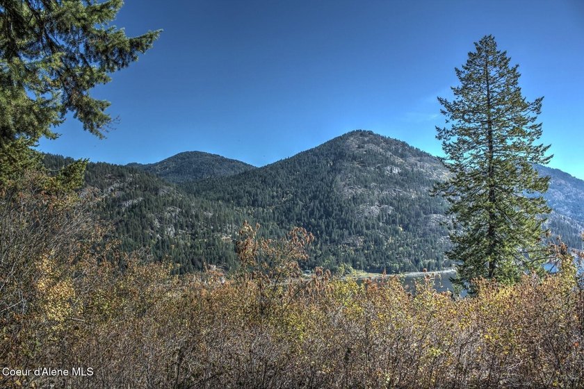 Elevated high above Lake Pend Oreille, this extraordinary - photo 29