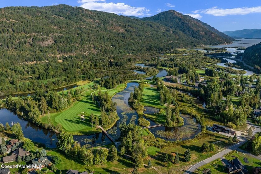 Elevated high above Lake Pend Oreille, this extraordinary - photo 34
