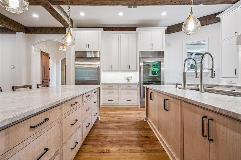 Once-in-a-generation Germantown estate behind a private gated - photo 9
