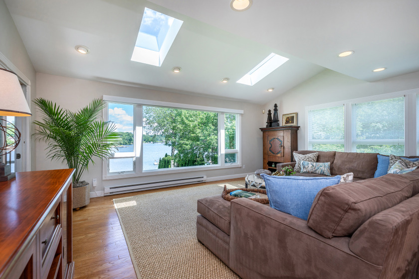 Exceptional, Move-in Ready Waterfront on Candlewood Lake - photo 5