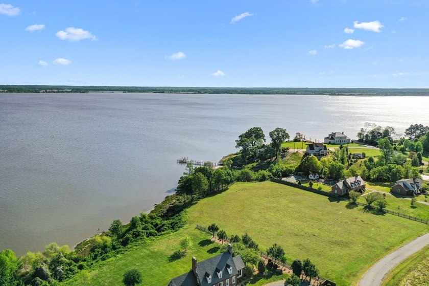 Prime Rappahannock River Waterfront Lot with expansive views of - photo 3