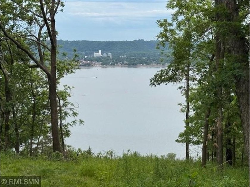 WOW! A rare 10 acre elevated wooded lot with 180 degree views of - photo 2