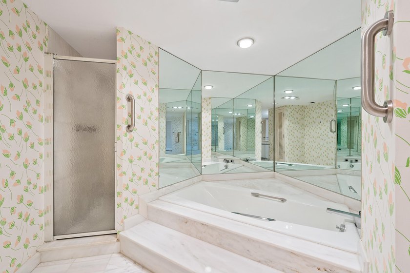 Unlock the potential in this spacious 2-bedroom residence at - photo 9