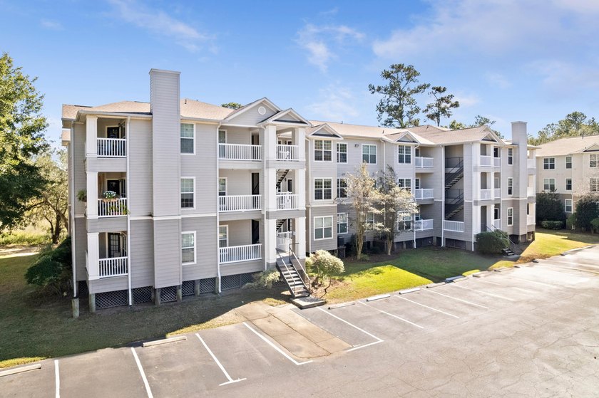 Move-In ready 1 Bedroom Condo - Prime Location Near Downtown &amp; - photo 6