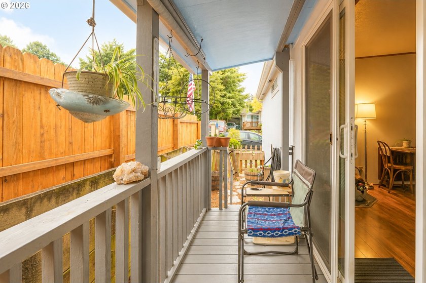 Charming Home in Puerto Vista Mobile Estates is waiting for you - photo 32