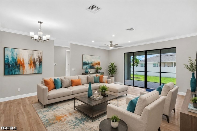 NEVER LIVED IN-NO FLOOD ZONE-OVERSIZED GARAGE-HIGH-END - photo 5