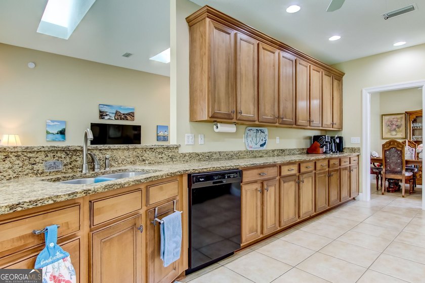 You will love this beautiful, low maintenance home in The - photo 23