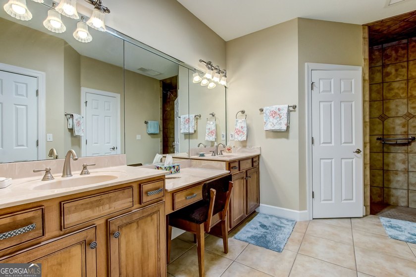 You will love this beautiful, low maintenance home in The - photo 32