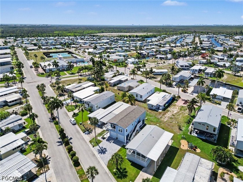 Welcome to your coastal retreat in the highly sought-after 55+ - photo 8