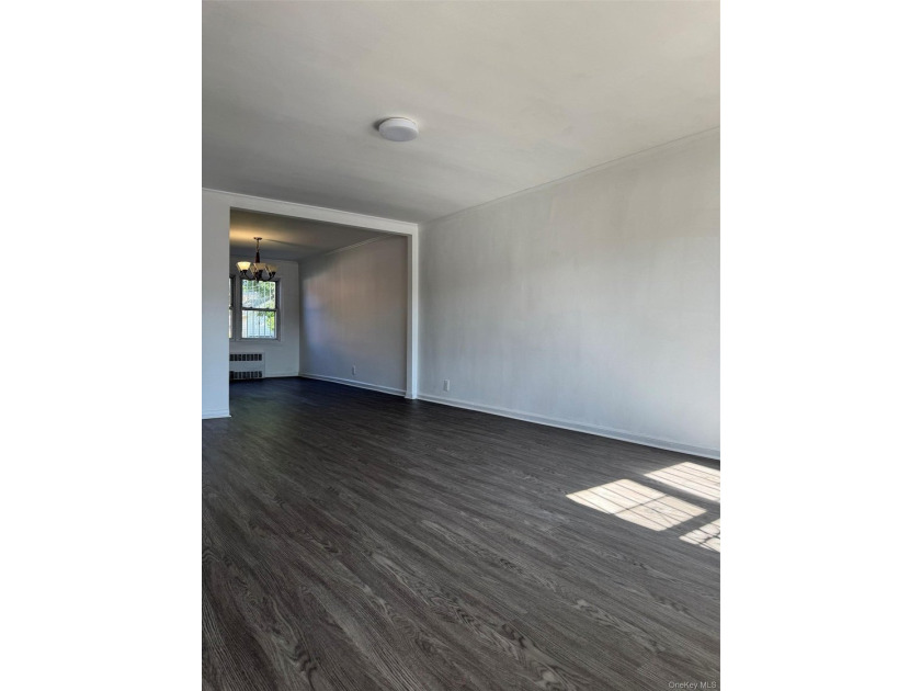 House for sale. Fully finished basement with separate entrance - photo 5