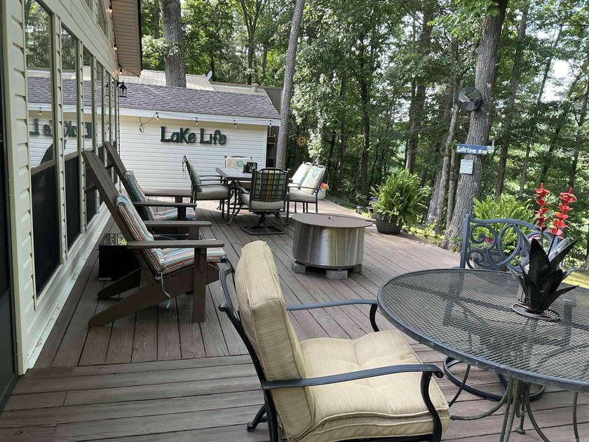LAKETIME IS HERE! Own your home at beautiful Greers Ferry Lake! - photo 6