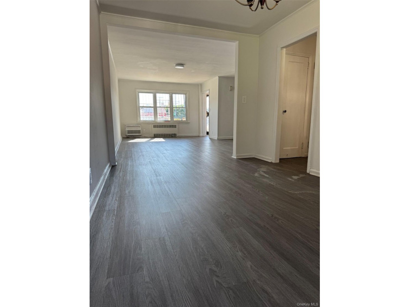 House for sale. Fully finished basement with separate entrance - photo 6