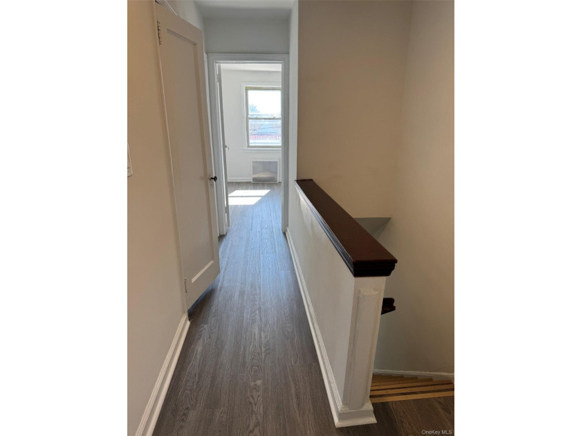 House for sale. Fully finished basement with separate entrance - photo 8