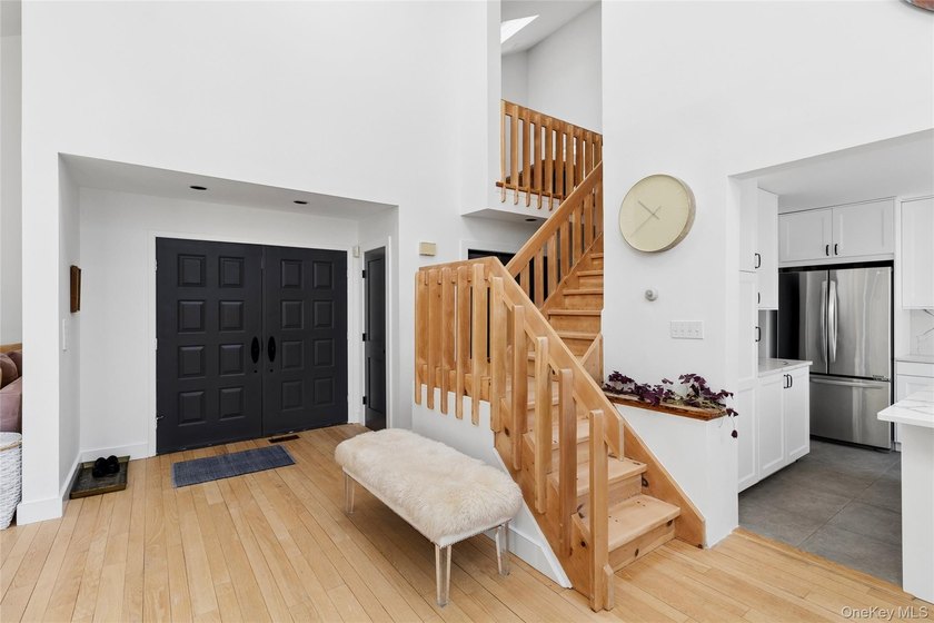 Turnkey Modern Retreat in East Hampton's Northwest Woods - photo 14