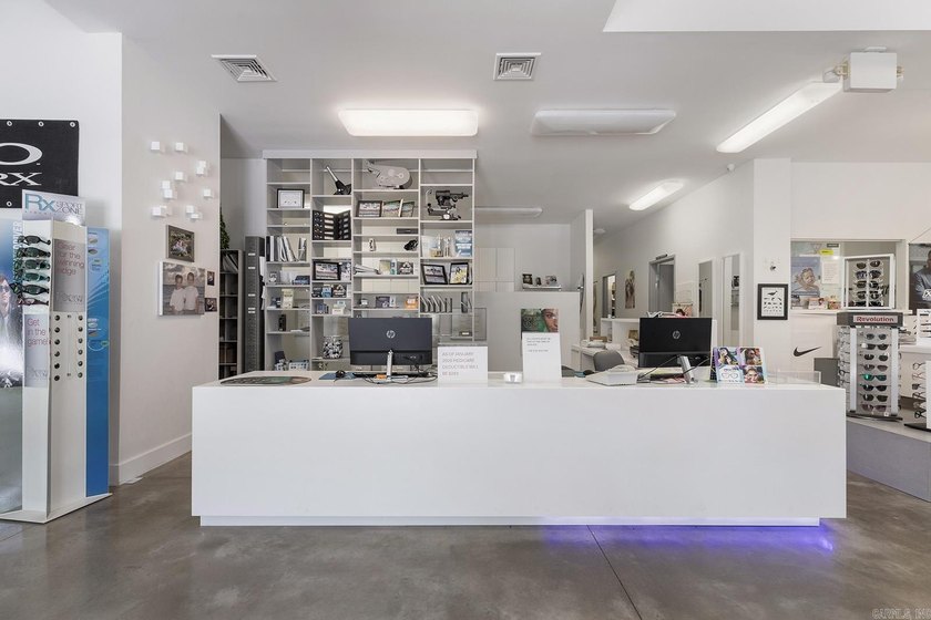 Prime commercial property offering outstanding exposure and - photo 10