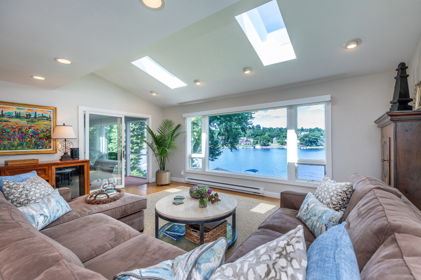 Exceptional, Move-in Ready Waterfront on Candlewood Lake - photo 4