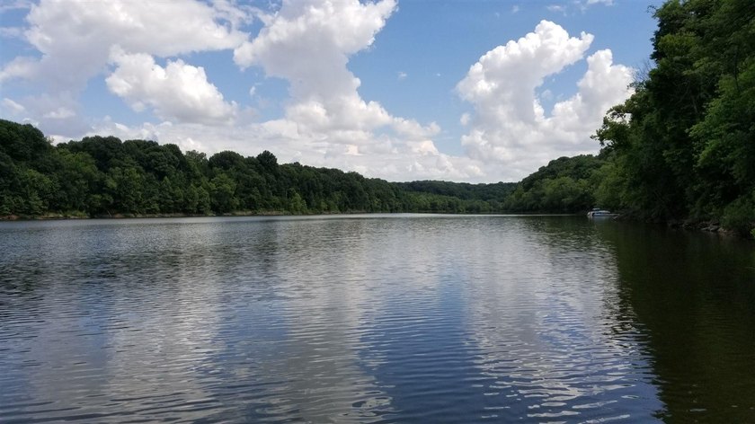 Beautifully maintained subdivision on Barren River Lake! There - photo 3