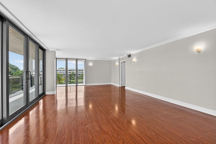 Best Value on the Beach! Rarely does a true beachfront residence - photo 9