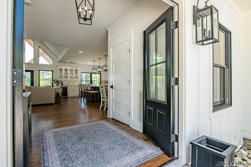 Luxury Lakefront Custom Home with dual living spaces Beautiful - photo 15