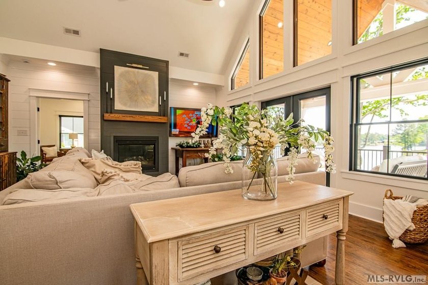 Luxury Lakefront Custom Home with dual living spaces Beautiful - photo 21