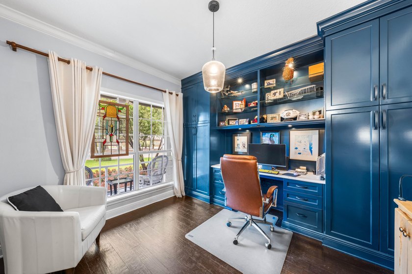 OWNED BY A CONTRACTOR WHO ADDED MANY UPGRADES. SINGLE LEVEL - photo 26