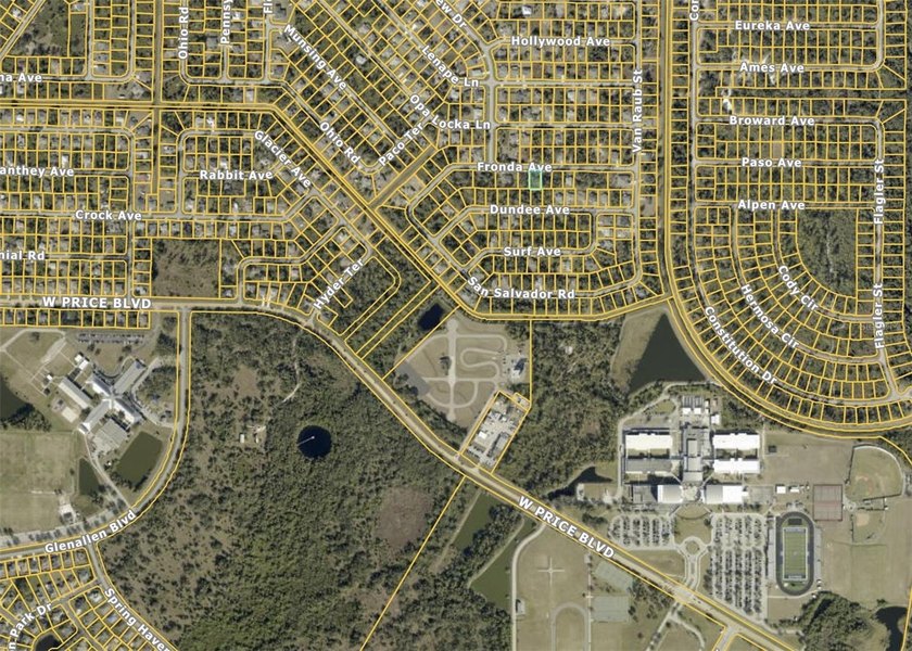 Opportunity to build or invest on this 1/4-acre residential lot - photo 3