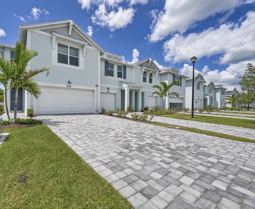 BRAND NEW Sandpiper Model! Move in today and enjoy quick closing - photo 41