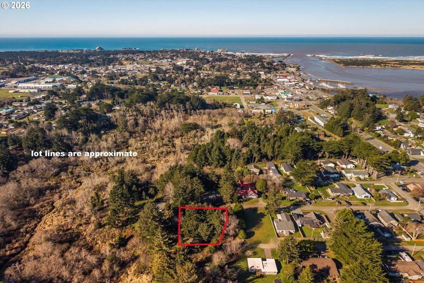 GORGEOUS HUGE .34 ACRE PARK LIKE BANDON BUILDING LOT AVAILABLE! - photo 2