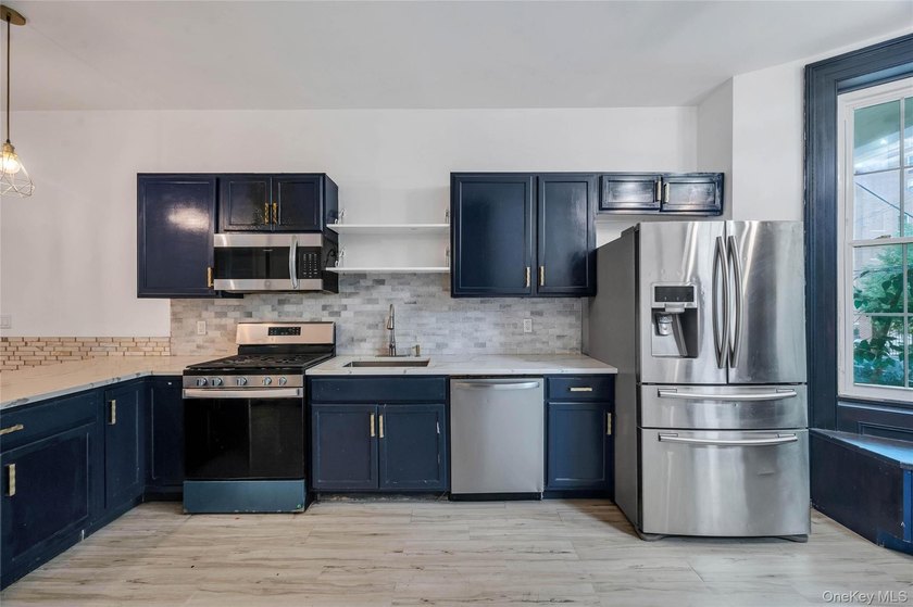 Go down to features to look at the beautiful Floor Plan &amp; - photo 8
