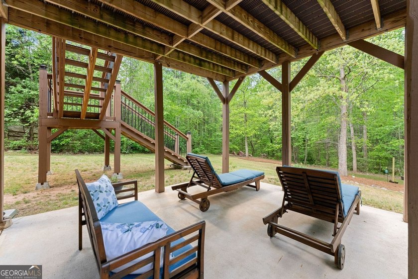 Beautiful home located in Dawsonville offering a prime location - photo 48