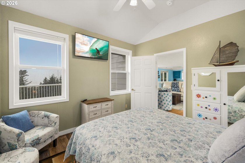 Experience breathtaking ocean views from both levels. Furnished - photo 22