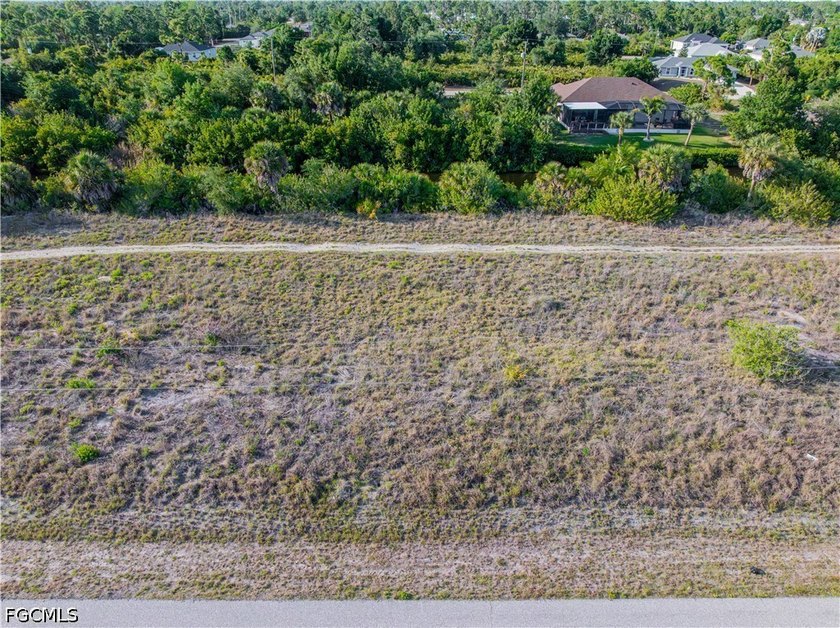 Build your dream home on this beautiful waterfront vacant lot! - photo 3